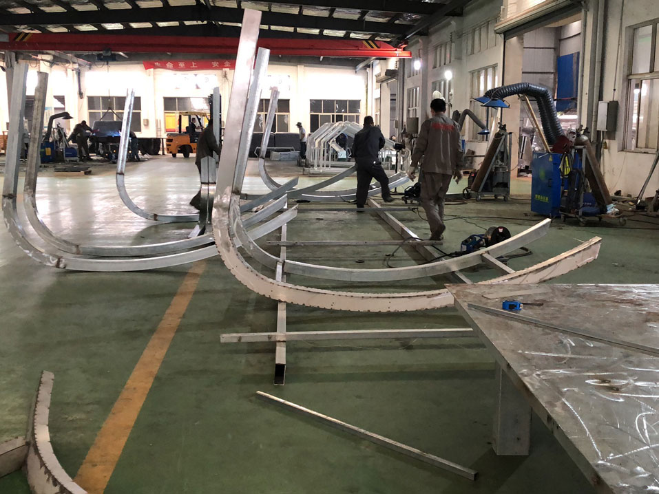 候車(chē)亭發(fā)貨圖 候車(chē)亭發(fā)貨圖