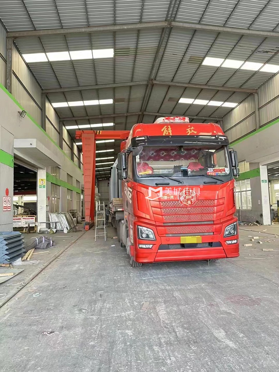 2023.3.7美城街具供應湖北公交候車亭發貨實拍 2023.3.7美城街具供應湖北公交候車亭發貨實拍