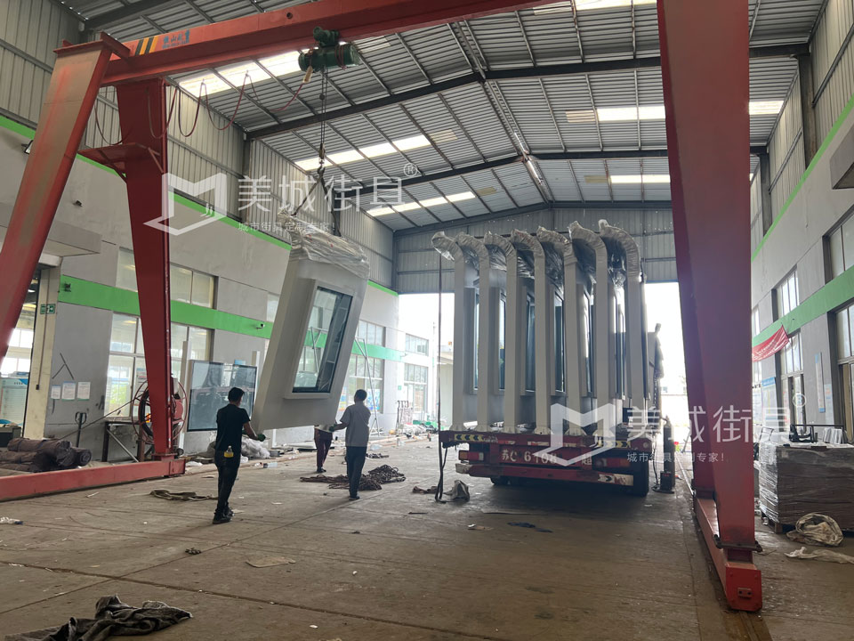 江蘇美城街具為新疆定制公交站臺第三批批發貨案例